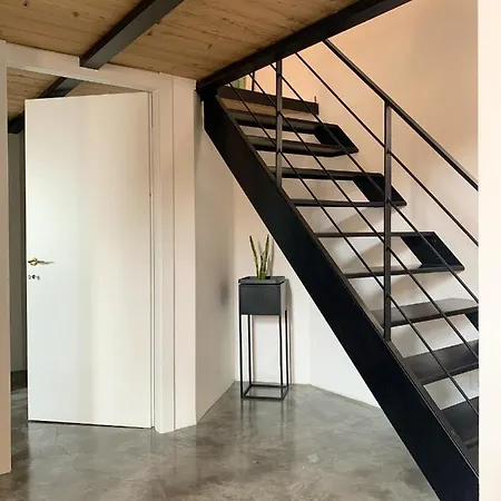 Elegant 60 M² + Balcony B * Cagliari