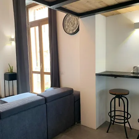Apartment Elegant 60 M² + Balcony B
