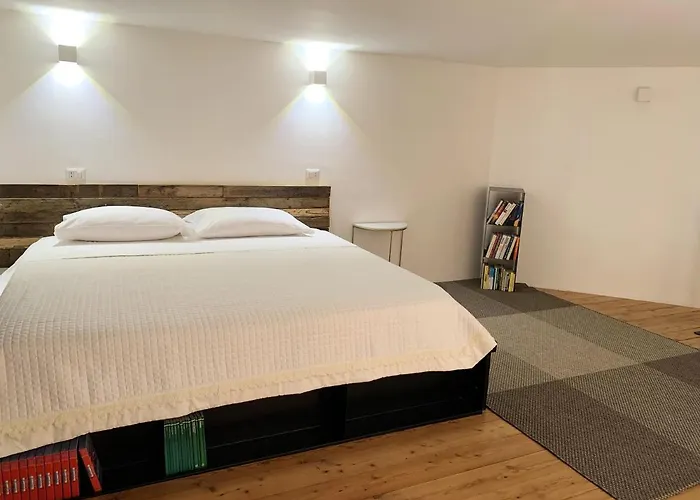 Elegant 60 M² + Balcony B *