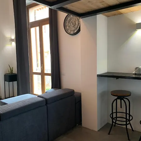 Elegant 60 M² + Balcony B