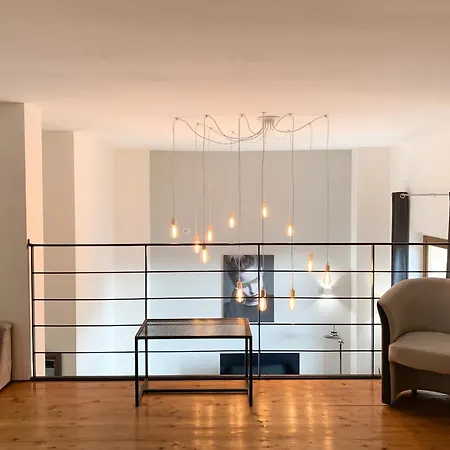 Elegant 60 M² + Balcony B Cagliari