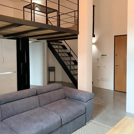 Elegant 60 M² + Balcony B Appartamento *