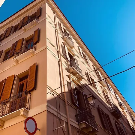 Elegant 60 M² + Balcony B *