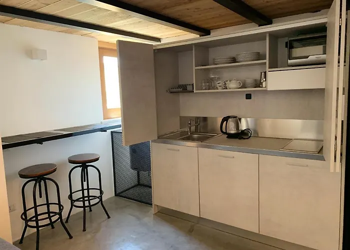 公寓 Elegant 60 M² + Balcony B 卡利亚里